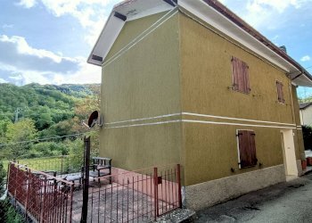 Casa indipendente Via Ca' di Landino 52, Castiglione dei Pepoli - foto 3