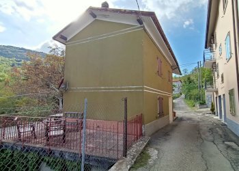 Casa indipendente Via Ca' di Landino 52, Castiglione dei Pepoli - foto 5