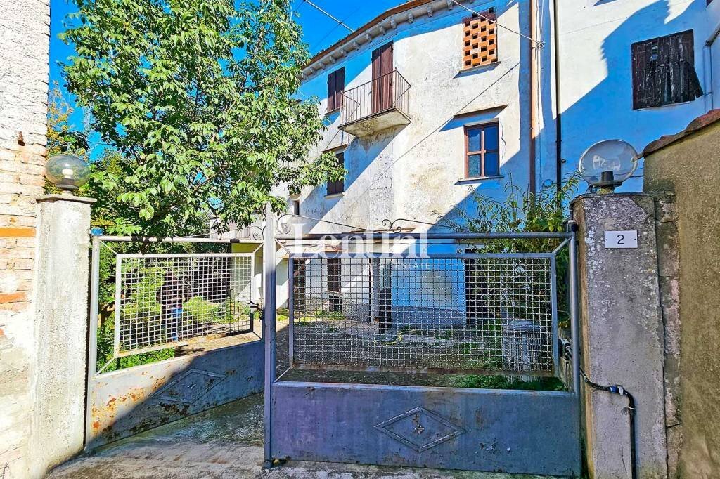Villa via Carnevali, 5, Treville - foto 2
