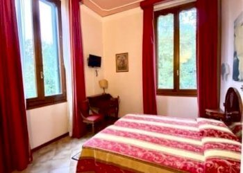 B0A9FB00-28CC-45F6-A829-0E255D29387A.jpg - Albergo - Struttura ricettiva Piazza Ferrucci, Firenze - foto 11