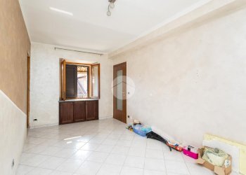 Two-room apartment Via borsi, Piossasco - photo 7