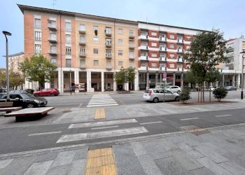 FACCIATA - Trilocale corso Giovanni Giolitti, 40, Cuneo (zona Centro) - foto 1