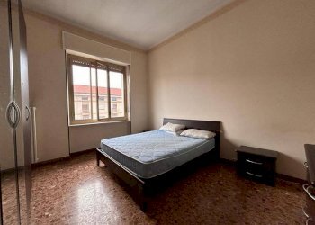 CAMERA 1 - Trilocale corso Giovanni Giolitti, 40, Cuneo (zona Centro) - foto 9