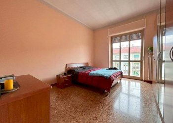 CAMERA 2 - Trilocale corso Giovanni Giolitti, 40, Cuneo (zona Centro) - foto 11