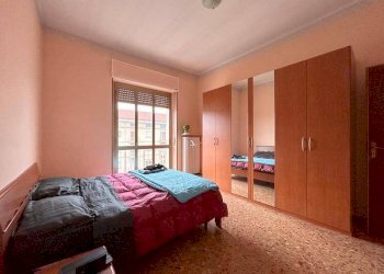 CAMERA 2 - Trilocale corso Giovanni Giolitti, 40, Cuneo (zona Centro) - foto 12