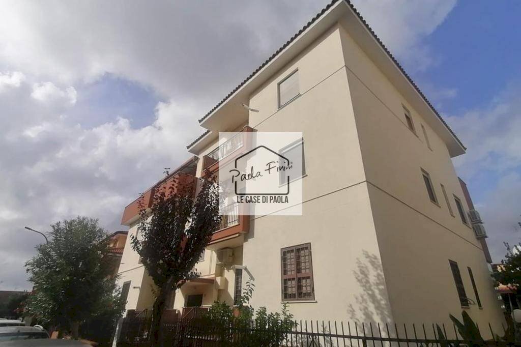 Facciata - Quadrilocale via Puglie, Aprilia - foto 1