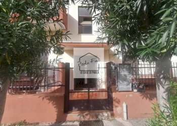 Ingresso - Quadrilocale via Puglie, Aprilia - foto 2