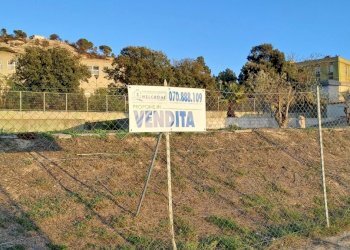 da strada verso colle san michele - Terreno edificabile Cagliari - foto 5