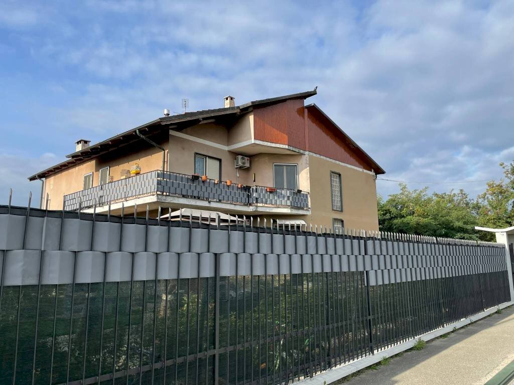 Facciata - Quadrilocale Rivalta di Torino - foto 1