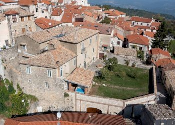 Giardino di pertinenza - Rustic via Fiorilli, Montemarano - photo 2