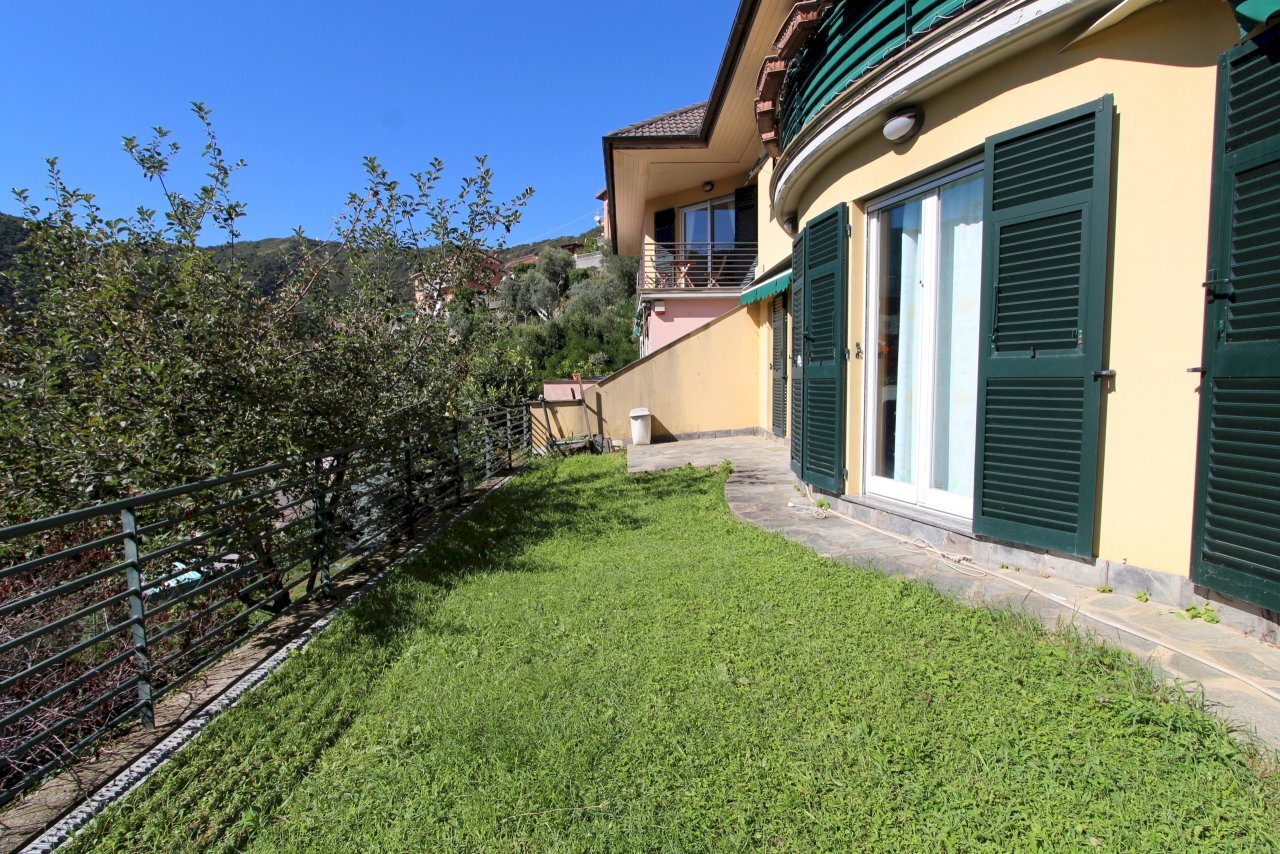 Giardino - Trilocale Avegno - foto 1