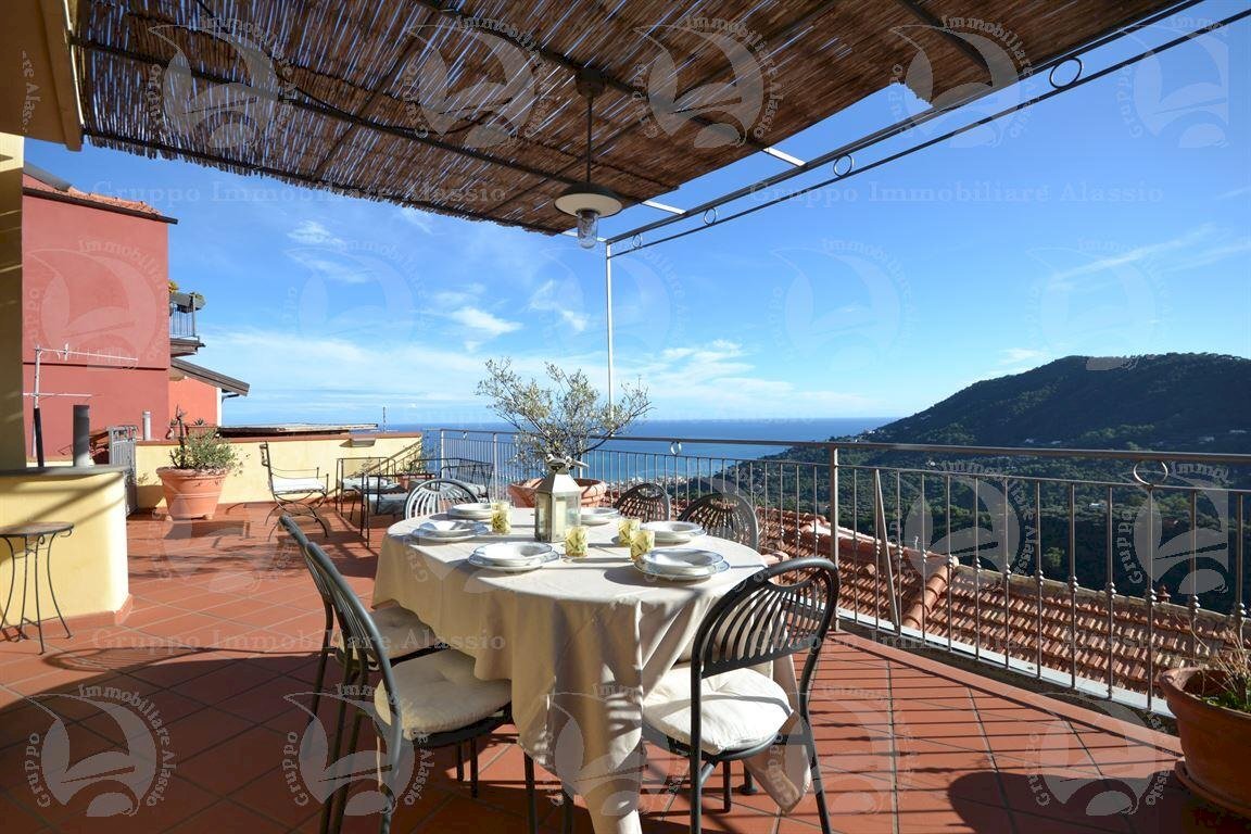 Four-room apartment Alassio - photo 1