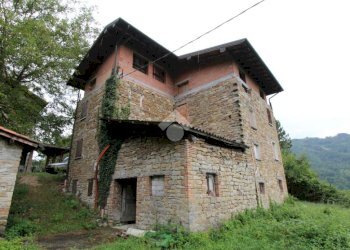 Independent house Via Canale, Baiso - photo 5