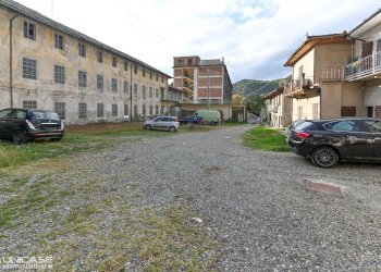 cortile  - Two-room apartment Pinerolo - photo 25