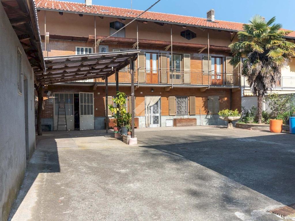 Casa semi indipendente Via bruna, San Francesco al Campo - foto 2