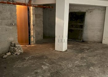 WhatsApp Image 2023-10-23 at 11.23.34 (1).jpeg - Magazzino VIA NITTO DE ROSSI 58, Bari - foto 7