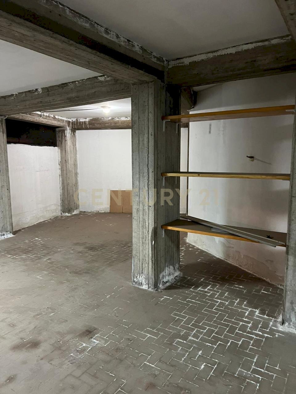 WhatsApp Image 2023-09-26 at 20.47.40.jpeg - Box Via Moncada 1, Sant'Agata Li Battiati - foto 3