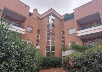 8967555b-3150-4212-bf1f-9421cfa59d9f.JPG - Attic Via Andrea Millevoi 401, Roma - photo 7