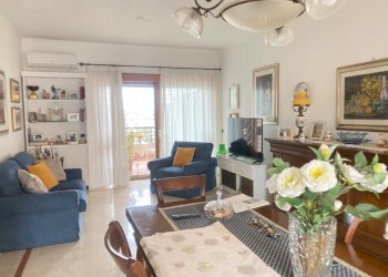 c356b6df-d5d3-4266-bfd0-8239db6cf990.JPG - Attic Via Andrea Millevoi 401, Roma - photo 14