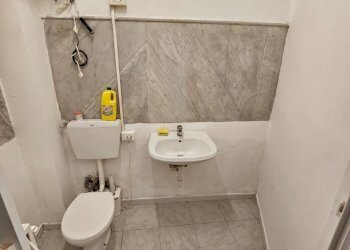 SGABUZZINO E BAGNO (4).jpg - Locale Commerciale Via Giovanni Tommaso Invrea 46, Genova - foto 11