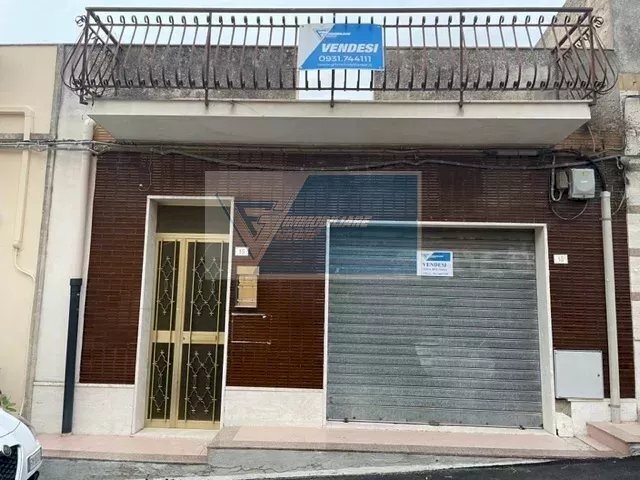 Appartamento Via Burgo, Siracusa - foto 1