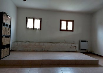 interno - Deposito frazione Ponticelli, Imola - foto 5