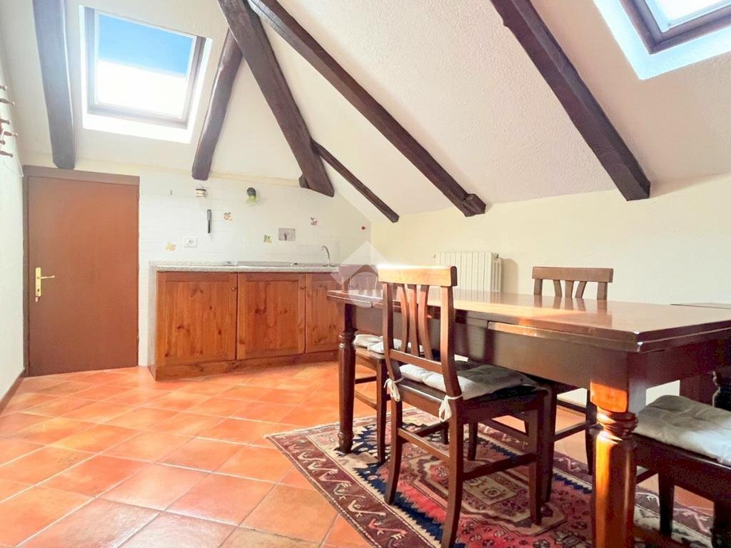 Three-room apartment Viale Bramafam, Bardonecchia - photo 2