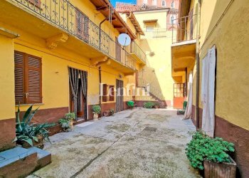 Villa via Cesare Battisti, 18, San Giorgio Monferrato - foto 3