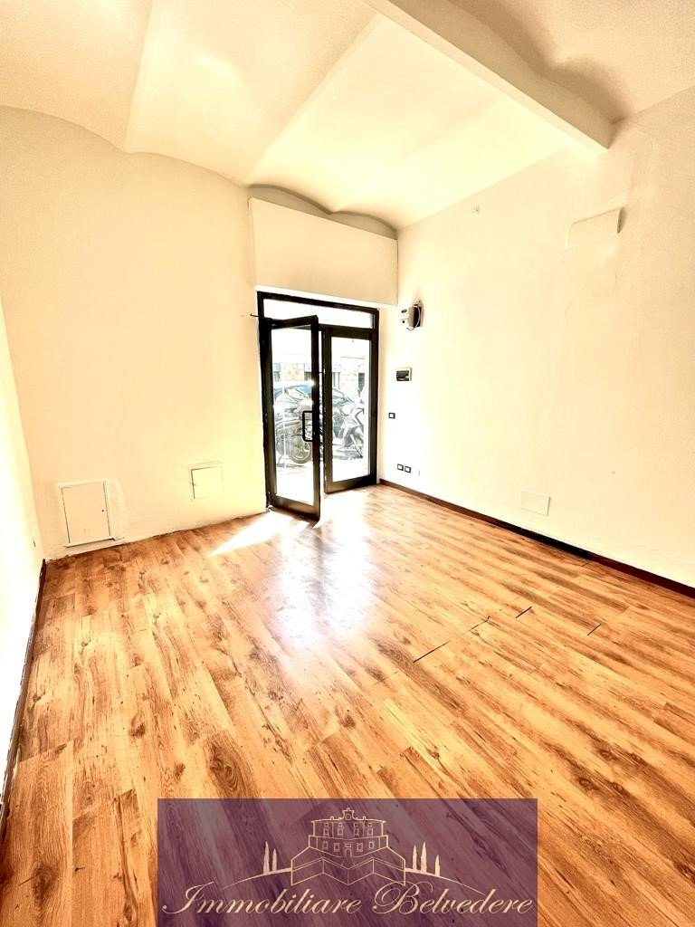 WhatsApp Image 2022-05-10 at 16.11.11 (4).jpeg - Locale Commerciale Via del Gelsomino, Firenze - foto 1