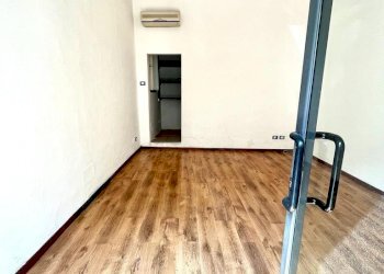 WhatsApp Image 2022-05-10 at 16.11.11 (6).jpeg - Locale Commerciale Via del Gelsomino, Firenze - foto 7