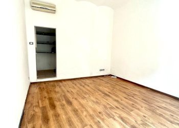 WhatsApp Image 2022-05-10 at 16.11.11 (7).jpeg - Locale Commerciale Via del Gelsomino, Firenze - foto 8