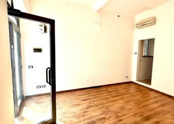 WhatsApp Image 2022-05-10 at 16.11.11 (1).jpeg - Locale Commerciale Via del Gelsomino, Firenze - foto 12