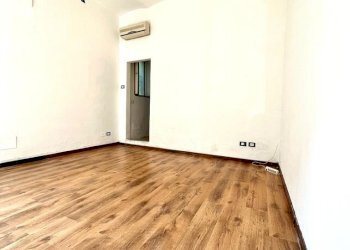 WhatsApp Image 2022-05-10 at 16.11.11 (3).jpeg - Locale Commerciale Via del Gelsomino, Firenze - foto 14