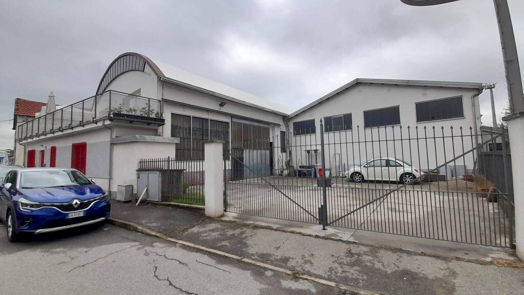 Capannone Orbassano - foto 1