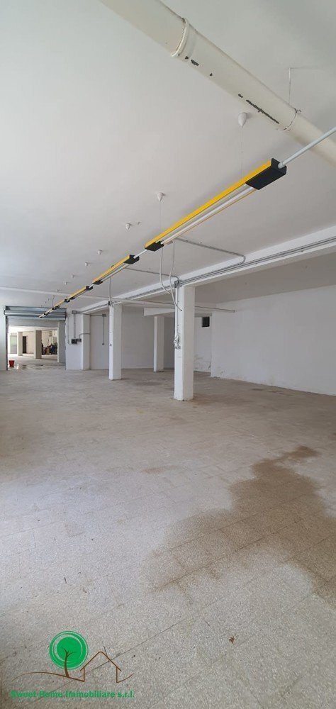 Capannone Cesare Battisti, Triggiano - foto 2