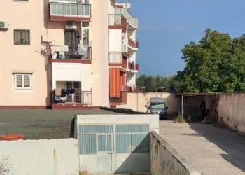 Capannone Cesare Battisti, Triggiano - foto 1