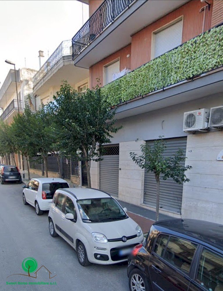 Negozio De Gasperi, Triggiano - foto 1