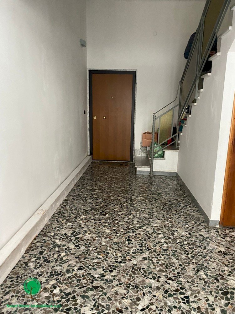 Apartment Via Stuzzo   Numero civico 22, Triggiano - photo 2