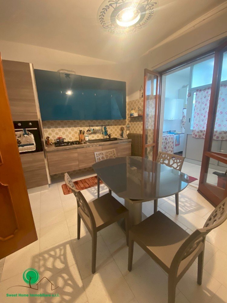 Four-room apartment Dante   Numero civico 284, Triggiano - photo 2