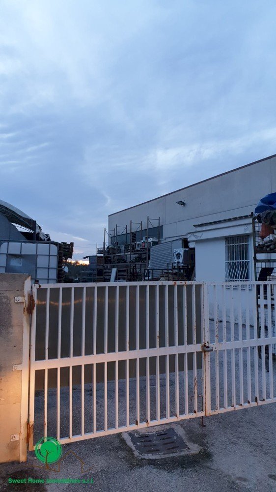 Capannone Capurso - foto 1