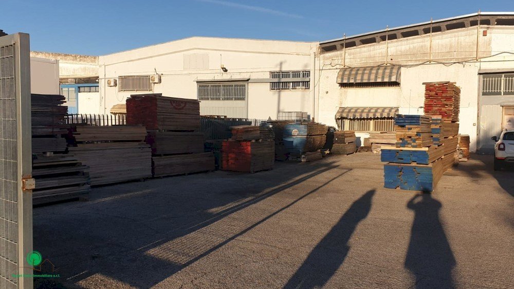 Capannone Via Casamassima, Capurso - foto 1