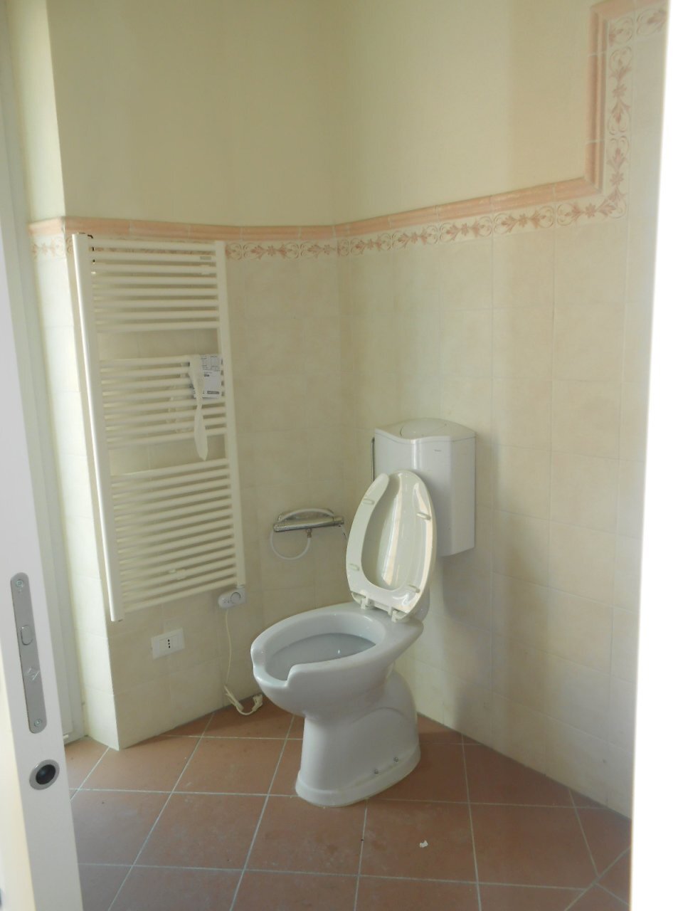 DSCN9981.JPG - Commercial Premises Viale San Concordio, Lucca - photo 3