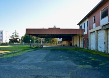 Vista est.jpeg - Capannone Via Guido Rossa, San Pietro in Casale - foto 6