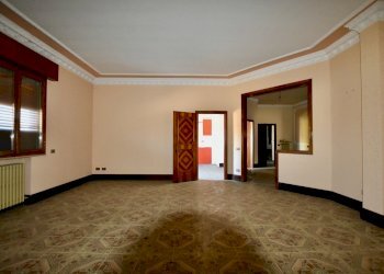 Sala -.jpeg - Capannone Via Guido Rossa, San Pietro in Casale - foto 18