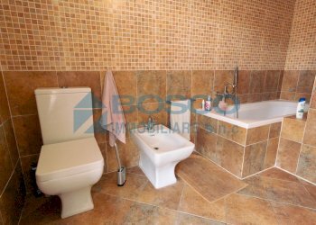 DSC09278.jpg - Villa Via  Graveglia, Riccò del Golfo di Spezia - foto 14