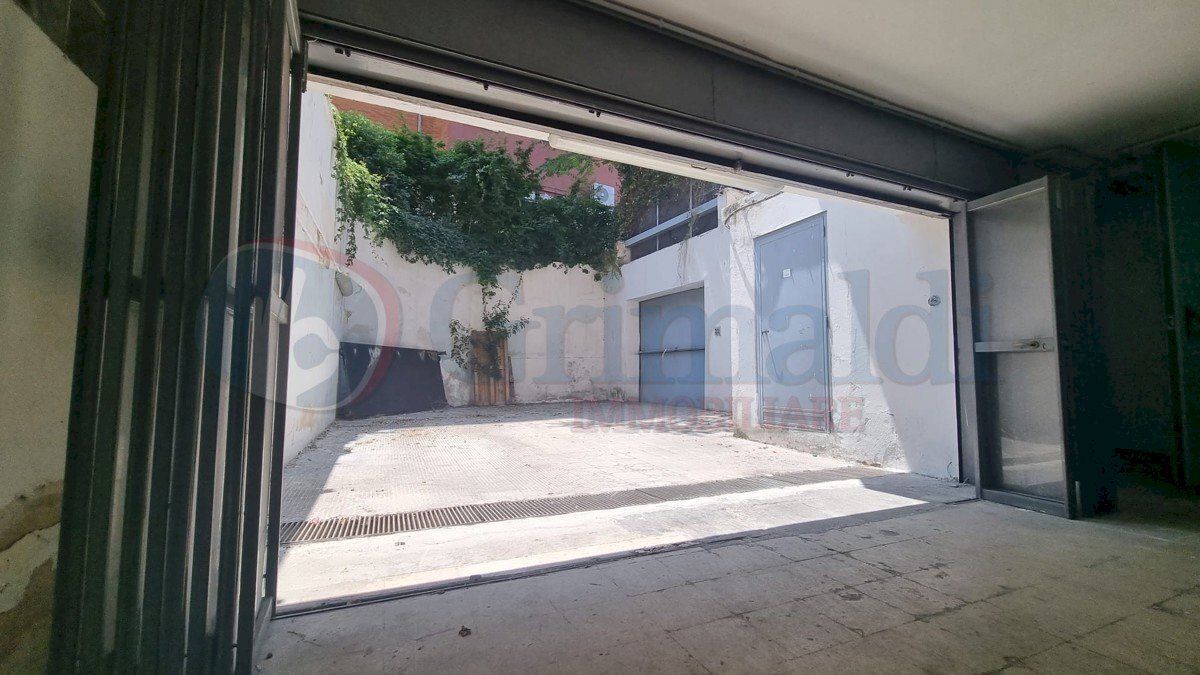 20714ff7-9f39-4fc1-9b25-affcd30a72e5.jpg - Commercial Premises Via della Resistenza 76, Bari - photo 3