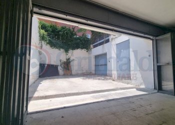 20714ff7-9f39-4fc1-9b25-affcd30a72e5.jpg - Locale Commerciale Via della Resistenza 76, Bari - foto 3