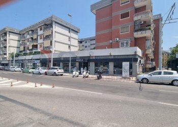 3c4d5cfa-fc90-49e2-aa89-826fb01188e8.jpg - Locale Commerciale Via della Resistenza 76, Bari - foto 7