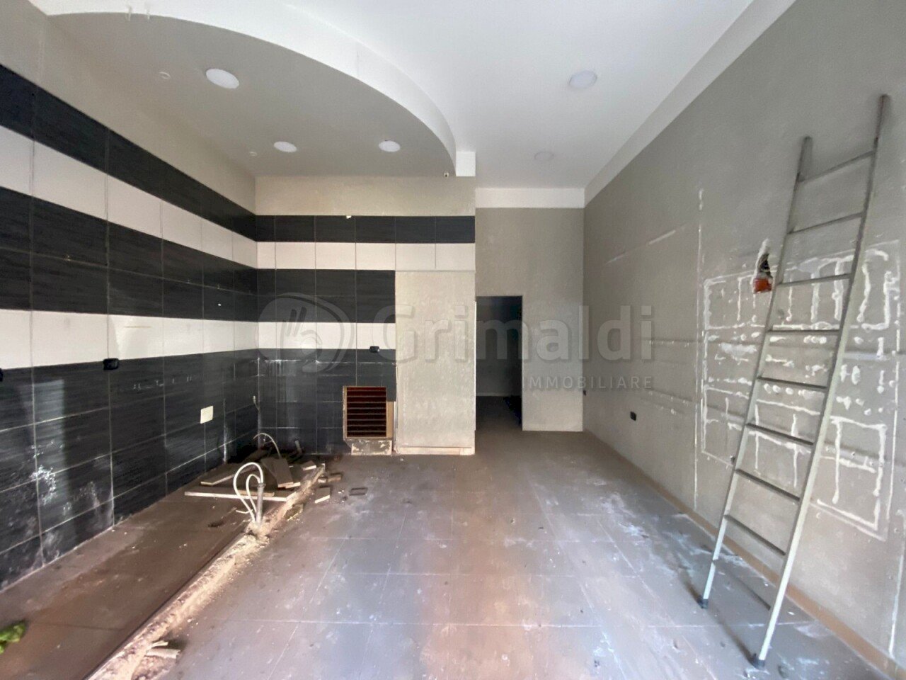 03.JPG - Locale Commerciale Giugliano in Campania - foto 3