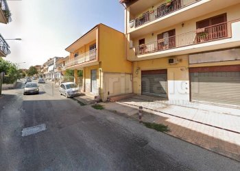 01.JPG - Locale Commerciale Giugliano in Campania - foto 1